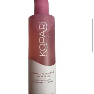 New Kopari Hydrating Vitamin C Shower Oil